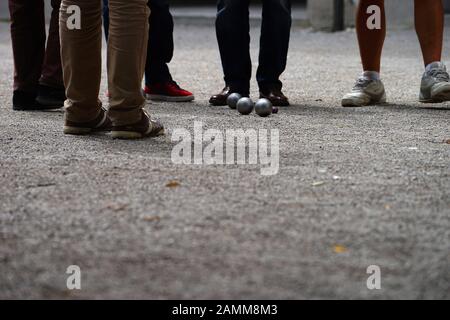 Joueur de Boule dans le Hofgarten de Munich. [traduction automatique] Banque D'Images