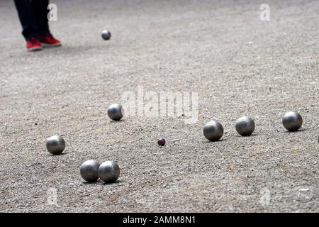 Joueur de Boule dans le Hofgarten de Munich. [traduction automatique] Banque D'Images