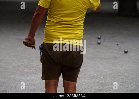 Joueur de Boule dans le Hofgarten de Munich. [traduction automatique] Banque D'Images