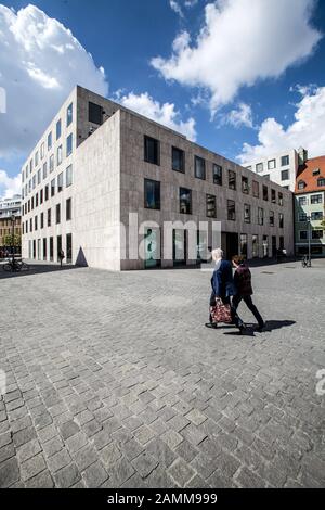 Centre communautaire juif de St-Jakobs-Platz, au centre de Munich. Le bâtiment abrite, entre autres, l'école primaire du Sinaï et, à titre transitoire, l'école de grammaire juive. [traduction automatique] Banque D'Images