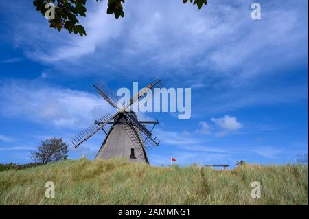 Un moulin dans le village de pêcheurs de Skagen Banque D'Images