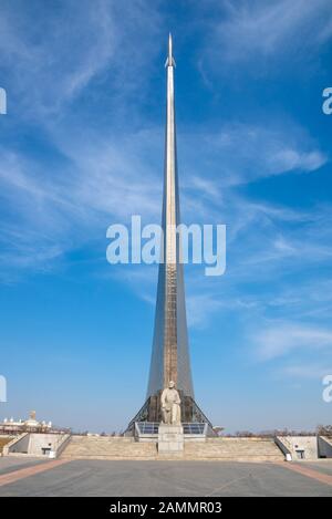 Moscou, Russie-APR10, 2018 : le monument aux Conquérants de l'espace le 10 avril 2018 à Moscou, Russie. Il a été célébré les réalisations de la peop soviétique Banque D'Images