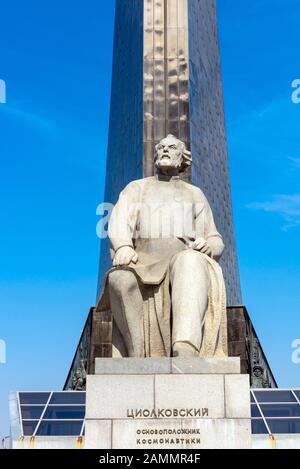 Moscou, Russie-APR10, 2018 : le monument aux Conquérants de l'espace le 10 avril 2018 à Moscou, Russie. Il a été célébré les réalisations de la peop soviétique Banque D'Images