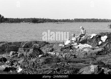 Besuch im Badeort Norrsundet am Bothnischen Meerbusen, 1969. Visite de la station balnéaire de Norrsundet dans le golfe de Bothnia, 1969. Banque D'Images