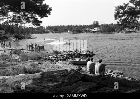 Besuch im Badeort Norrsundet am Bothnischen Meerbusen, 1969. Visite de la station balnéaire de Norrsundet dans le golfe de Bothnia, 1969. Banque D'Images