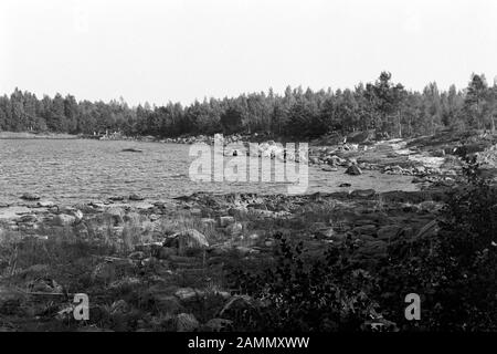 Besuch im Badeort Norrsundet am Bothnischen Meerbusen, 1969. Visite de la station balnéaire de Norrsundet dans le golfe de Bothnia, 1969. Banque D'Images