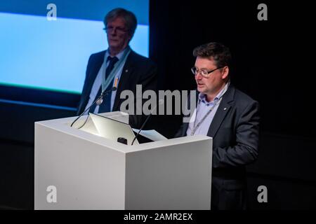 Édimbourg, Royaume-Uni. 13 janvier 2020. Le Dr Simon Gilmour, directeur de la Société des Antiquaires d’Écosse, présente la conférence de la Société sur l’histoire de David Ramsay d’Écosse, le horloger royal de James VI & I du Dr Tacie Phillipson et le Dr John C Taylor OBE du Musée national d’Écosse. Banque D'Images