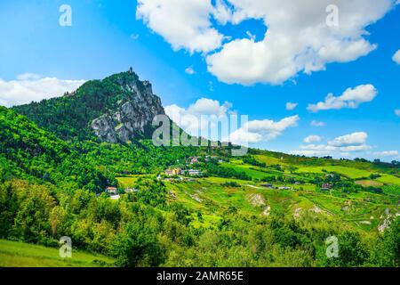 République de Saint-Marin, tour médiévale de la montagne sur le dessus du mont Titano. Europe. Banque D'Images