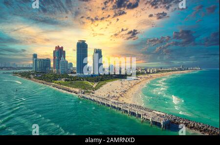 Beau Coucher du soleil à South Beach, Miami, Floride Banque D'Images