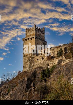 Imposante ruines médiévales du château de Weitenegg. Vallée de Wachau, Autriche. Banque D'Images