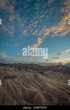Zabriskie Point, Death Valley National Park, California, USA Banque D'Images