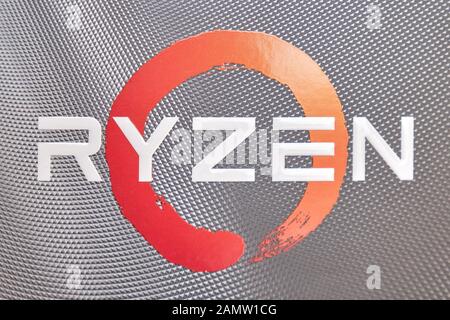 Los Angeles, CA, États-Unis - 30 décembre 2019: Gros plan du logo AMD Ryzen. Ryzen est une marque de microprocesseurs x86-64 conçus et commercialisés par Advanced micro Banque D'Images