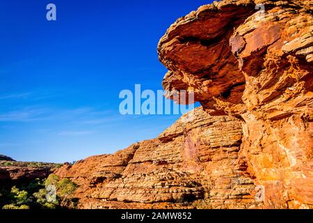 Paysage le long de la promenade de Kings Canyon Rim dans le territoire du Nord en Australie centrale Banque D'Images