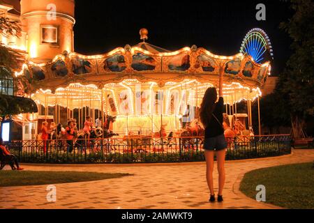 Nha Trang, nha trang, Chine. 15 janvier 2020. La ville balnéaire de nha trang, connue sous le nom de « Little maldives », est devenue une attraction touristique populaire en Asie du Sud-est. Le parc d'attractions du nouvel an chinois, construit par des magoins russes, a attiré de nombreux touristes chinois à découvrir la plus longue téléphérique d'Asie à travers la mer. Crédit: Sipa Asia/Zuma Wire/Alay Live News Banque D'Images