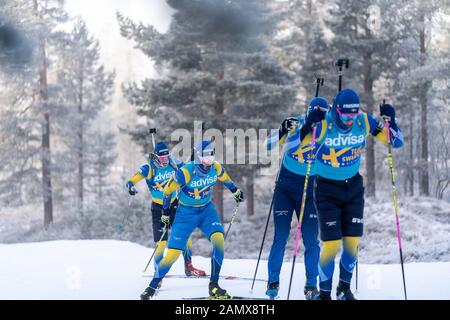 Les Biathlètes Suédois S'Entraînent En Hiver À L'Idre Fjäll Banque D'Images