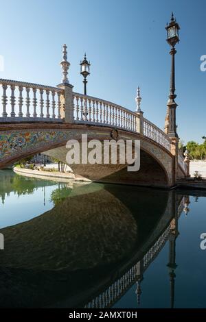 Séville, Espagne. 7 juillet 2018. La Plaza de España dans le Parque de María Luisa à Séville. Banque D'Images