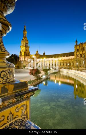 Séville, Espagne. 7 juillet 2018. La Plaza de España dans le Parque de María Luisa à Séville. Banque D'Images