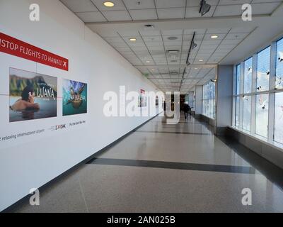 Intérieur de l'aérogare de l'Aéroport International d'Oakland (OAK) à Oakland, Californie, 5 janvier 2020. () Banque D'Images