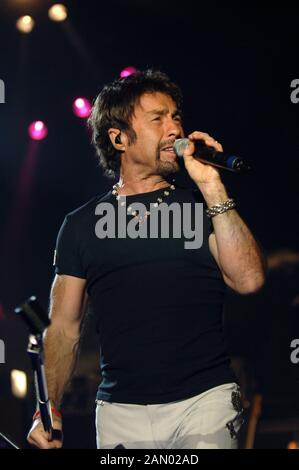 Milan Italie 05/04/2005, concert live de la Reine au Forum Assago : Paul Rodgers pendant le concert Banque D'Images