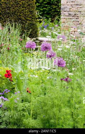 L'BREWIN DOLPHIN GARDEN-DESIGNER CLEVE WEST RHS CHELSEA GAGNANT 2012 BEST IN SHOW Banque D'Images