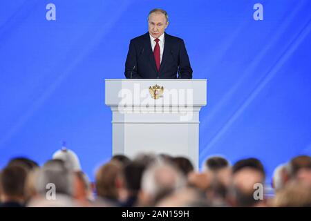 Moscou, Russie. 15 janvier 2020. Le président russe Vladimir Poutine parle lors de l'allocution annuelle à l'Assemblée fédérale russe à Moscou, en Russie, le 15 janvier 2020. Crédit: Evgeny Sinitsyn/Xinhua/Alay Live News Banque D'Images