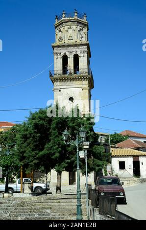 La Grèce, l'île de Zakynthos, l'ancien clocher dans Kilimenos Banque D'Images