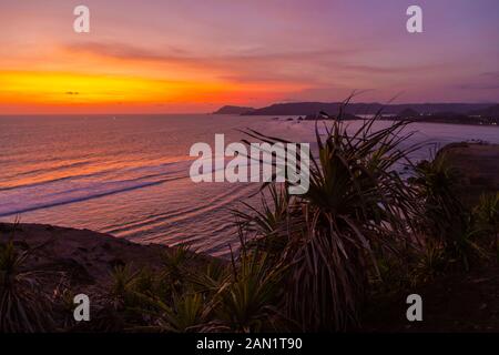 Coucher de soleil sur la côte de l'océan Indien Banque D'Images