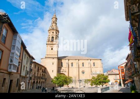 Place principale. Briones, La Rioja, Espagne. Banque D'Images