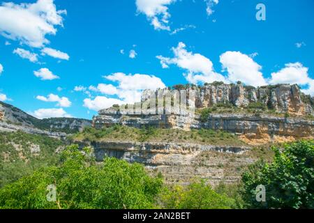 Paysage. La réserve naturelle des gorges de l'Ebre, province de Burgos, Castille Leon, Espagne. Banque D'Images