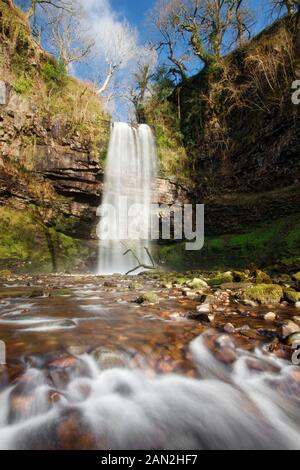 Henrhyd Coelbren, chutes, Brecon Beacons, Powys, Wales Banque D'Images