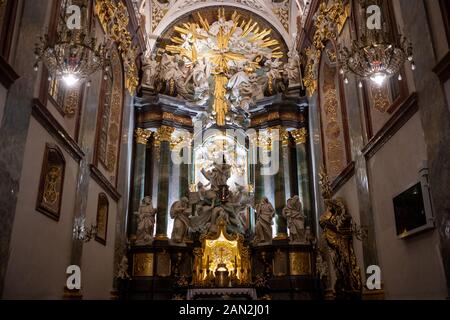 La Pologne, CZESTOCHOWA- 19 novembre 2019 : Autel de Jasna Gora (Basilique Basilique de la constatation de la Sainte Croix, Nativité de la Bienheureuse Vierge Marie) Banque D'Images