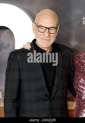 Sir Patrick Stewart présent au Star Trek : première Picard tenue à l'Odéon Luxe Leicester Square, Londres. Banque D'Images