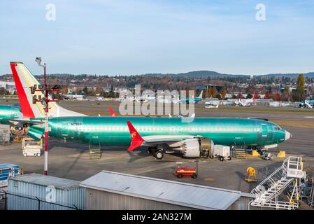 737 avions nouvellement assemblé MAX pré-final l'objet d'essais en vol sur Renton Field avant leur premier vol Banque D'Images