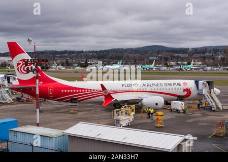 737 avions nouvellement assemblé MAX pré-final l'objet d'essais en vol sur Renton Field avant leur premier vol Banque D'Images