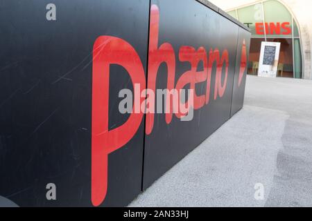 Phaeno Science center de Wolfsburg a été dit attirer plus de 250.000 visiteurs par an pour voir qu'il change de exhibition Banque D'Images