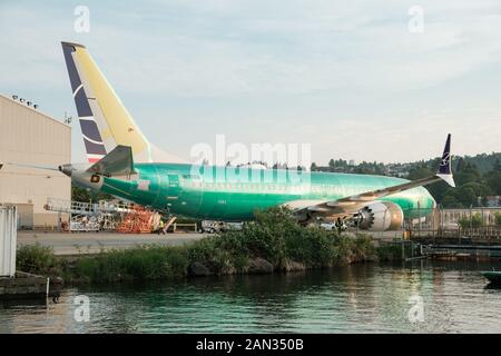 737 avions nouvellement assemblé MAX pré-final l'objet d'essais en vol sur Renton Field avant leur premier vol Banque D'Images