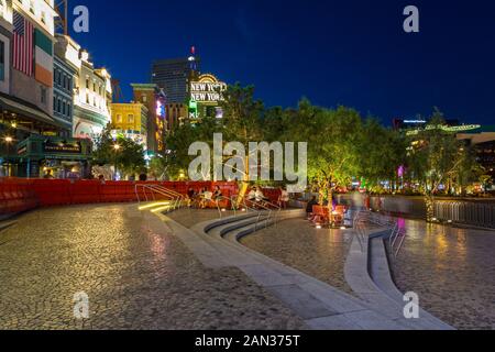 Las Vegas, Nevada, USA- 01 juin 2015 : Réplique de New York à Las Vegas Boulevard. L'éclairage de nuit. Banque D'Images