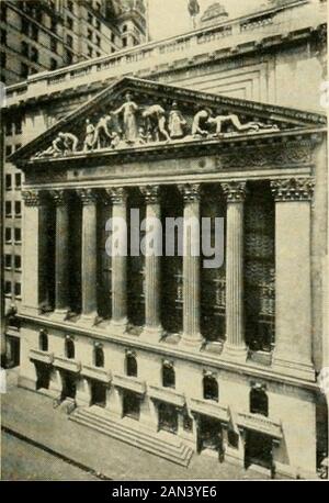 Deux semaines de vacances à New York, le meilleur hôtel d'été du pays. O Hun-dred et Sixty-second Street, près de la ligne Yonkers. Les maisons sont gardées à l'est et à l'ouest de la Cinquième Avenue et les numéros sont dupli-cated de chaque côté. Avenues en coupe au nord et au sud, de la première Avenue à la dix-septième Avenue. L'avenue du lexing-ton est entre les troisième et quatrième Ave-nues, au nord de la vingt et unième rue. North ofFifty-neuvième rue, NinthAvenue devient Colum-bus Avenue, TenthAvenue devient Am-sterdam Avenue et la onzième Avenue devient West End Avenueas jusqu'à 106ème rue, où elle se termine À Large chemin. Broadway Banque D'Images