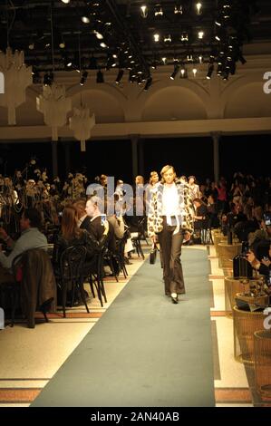 Marc Cain Fashion Show auf der Berlin Fashion Week Automne/Hiver 2020 dans der Gendarmenmarkt II 42. Berlin, 14.01.2020 Banque D'Images