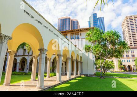 Honolulu, Oahu, Hawaii - Novembre 04, 2019 : paysage urbain dans le centre-ville d'Honolulu. Honolulu est la capitale et la plus grande ville de l'État américain du Maine Banque D'Images