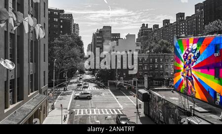 New York Graffiti, vue à partir de la Highline lors d'une peinture colorée, impressionnant. Banque D'Images