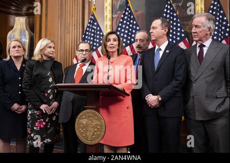 Washington, DC, USA. 15 Jan, 2020. 15 janvier 2020 - Washington, DC, United States : représentante américaine Nancy Pelosi (D-CA) s'exprimant lors de la cérémonie de signature d'engrossment les articles de mise en accusation. Crédit : Michael Brochstein/ZUMA/Alamy Fil Live News Banque D'Images