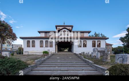 Musée d'histoire Konaka, un monument architectural et culturel unique. Bâtiment d'architecture de la Renaissance bulgare à Vidin, Bulgarie Banque D'Images