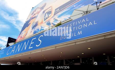 Façade de palais de festival de Cannes, cérémonie pour les gens de talent Banque D'Images