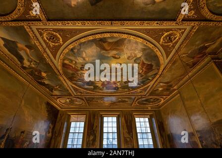 Le Saloon, Blenheim Marlborough House, Pall Mall, London UK. 16 janvier 2020. Galerie nationale de lancement prochaine grande exposition, Artemisia (4 avril - 26 juillet 2020), autour de 35 œuvres provenant de collections publiques et privées du monde entier se réuniront pour donner un aperçu sélectif de ses 40 ans de carrière. Le lancement a lieu dans le saloon Blenheim sous le plafond Artemisia Gentileschi peint avec son père Orazio en 1638, intitulé Une allégorie de la paix et des Arts sous la Couronne anglaise. Credit : Malcolm Park/Alamy. Banque D'Images