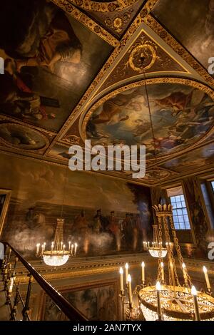 Le Saloon, Blenheim Marlborough House, Pall Mall, London UK. 16 janvier 2020. Galerie nationale de lancement prochaine grande exposition, Artemisia (4 avril - 26 juillet 2020), autour de 35 œuvres provenant de collections publiques et privées du monde entier se réuniront pour donner un aperçu sélectif de ses 40 ans de carrière. Le lancement a lieu dans le saloon Blenheim sous le plafond Artemisia Gentileschi peint avec son père Orazio en 1638, intitulé Une allégorie de la paix et des Arts sous la Couronne anglaise. Credit : Malcolm Park/Alamy. Banque D'Images