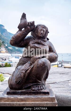 La pêcheuse par Amerigo Tot, Positano/Italie 1951 Banque D'Images