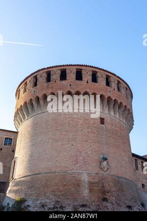 Forteresse médiévale en Dozza Imolese. Dozza est une commune italienne de la province de Bologne. Italie Banque D'Images