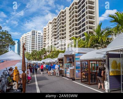 Art & Craft Show dans les rues du centre-ville de Sarasota, Florida, United States Banque D'Images