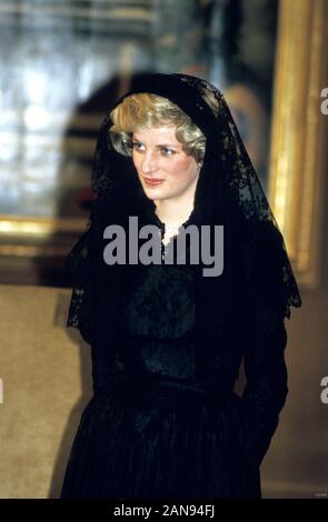 TRH Prince et Princesse de Galles, Prince Charles et Princesse Diana lors d'un auditoire avec le Pape Jean-Paul II au Vatican le 29 avril 1985. Banque D'Images